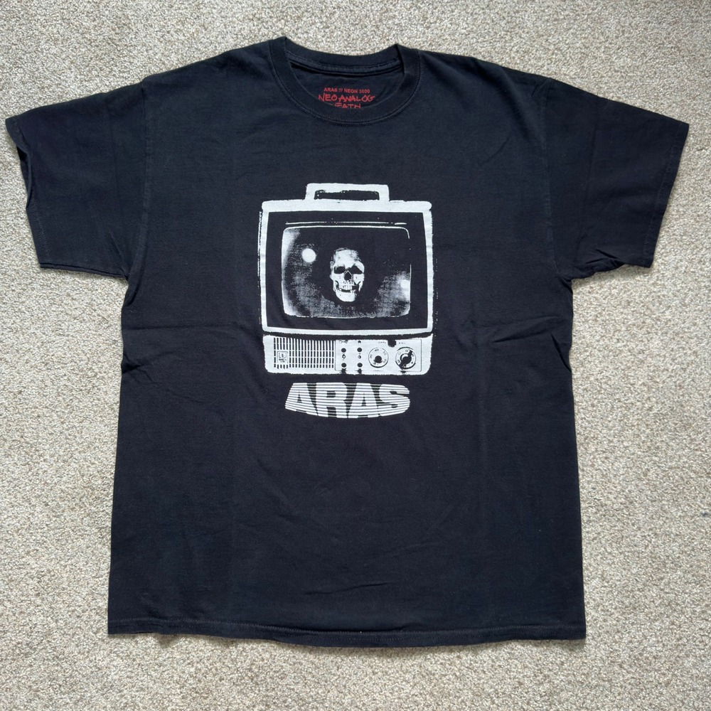Aras Neon 3000 Neo Analog Death Machine Skull TV Graphic TShirt Mens Large Black